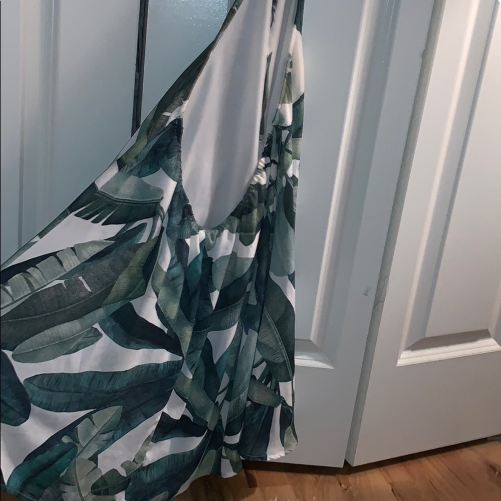 Show me your Mumu palm halter low back dress SML